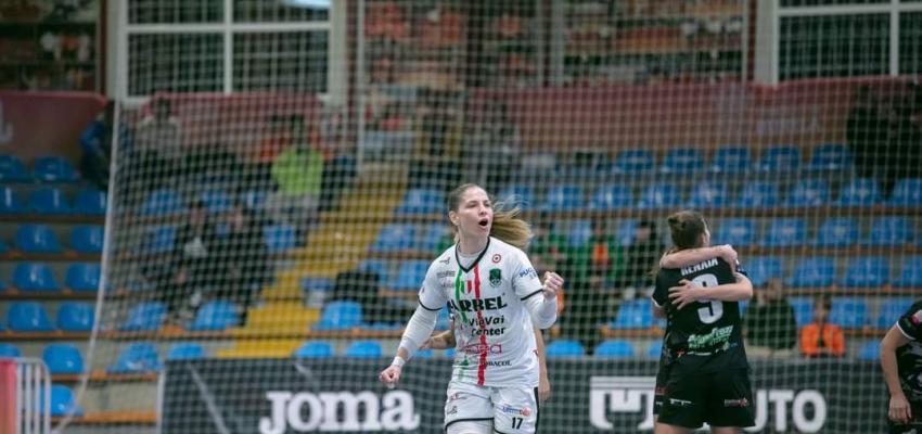 Il Bitonto C5 Femminile si riscatta subito: 13-0 al Marlene e sfida decisiva col Burela