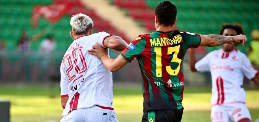 Ternana-Bari 0-0: pareggio senza reti e col brivido finale per i Galletti