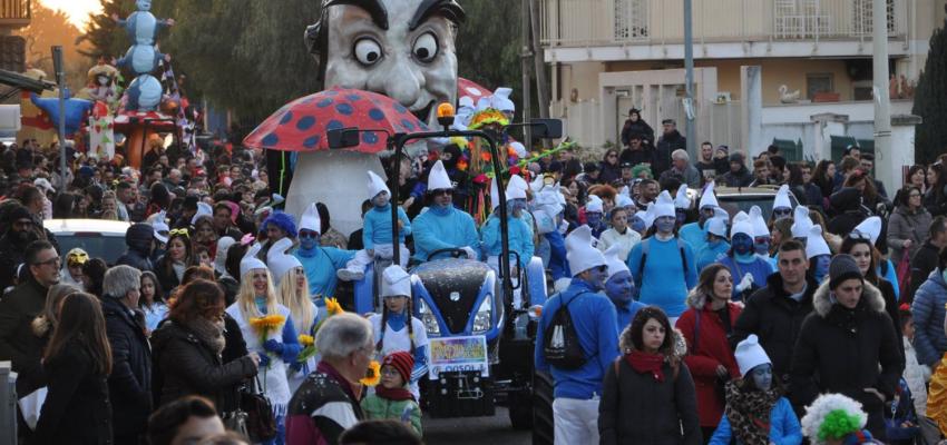 'Carnevale a Palombaio', martedì 25 febbraio la sfilata dei carri allegorici