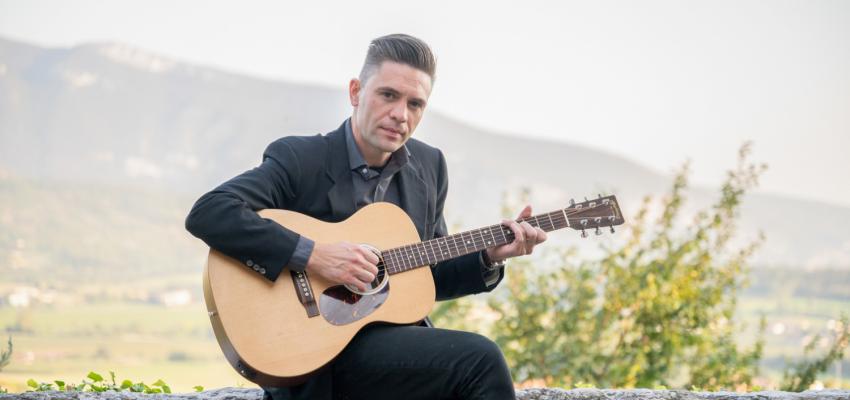 Fuori 'Al di là del tempo' di Elia Truschelli