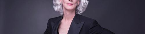 Da Sanremo a Bitonto, Drusilla Foer sul palco del Traetta con il suo “Eleganzissima”