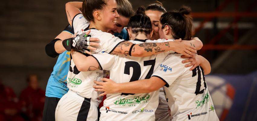 È un uragano neroverde quello che si prende la semifinale di Coppa: 8-3 al Vip